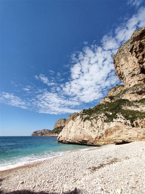 calas nudistas alicante|Descubre la Libertad Natural: 10 Playas Nudistas de Alicante.